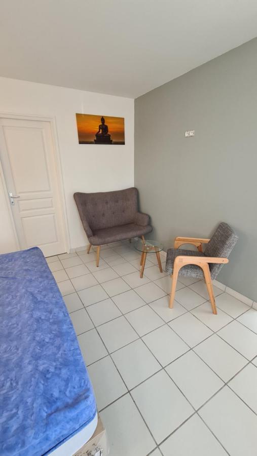 Gites De 2 A 11 Personnes Au Domaine D'Usson Echebrune 외부 사진
